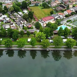 Au De Holiday park