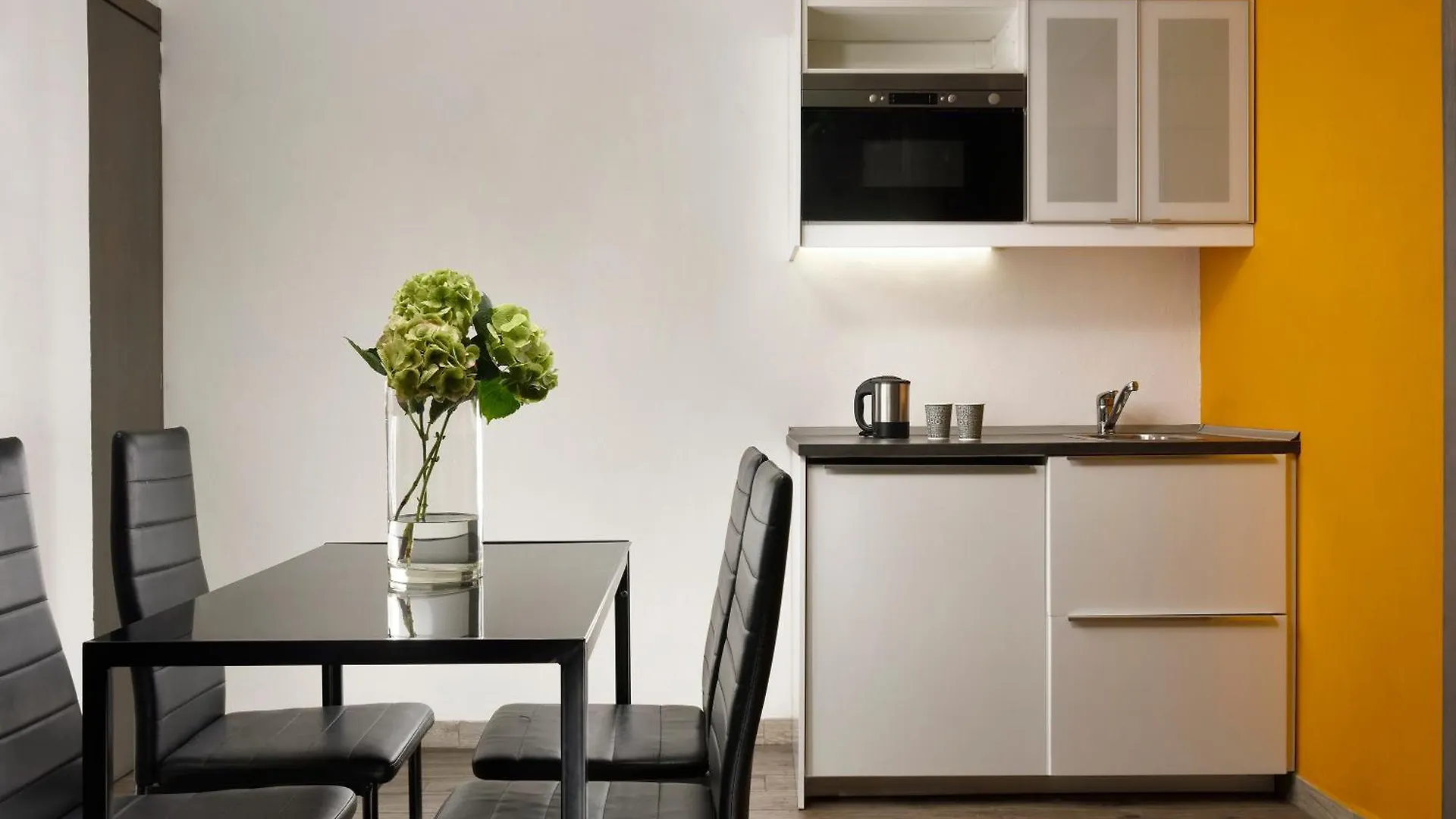Fh55 Med Guesthouse Florence Italy